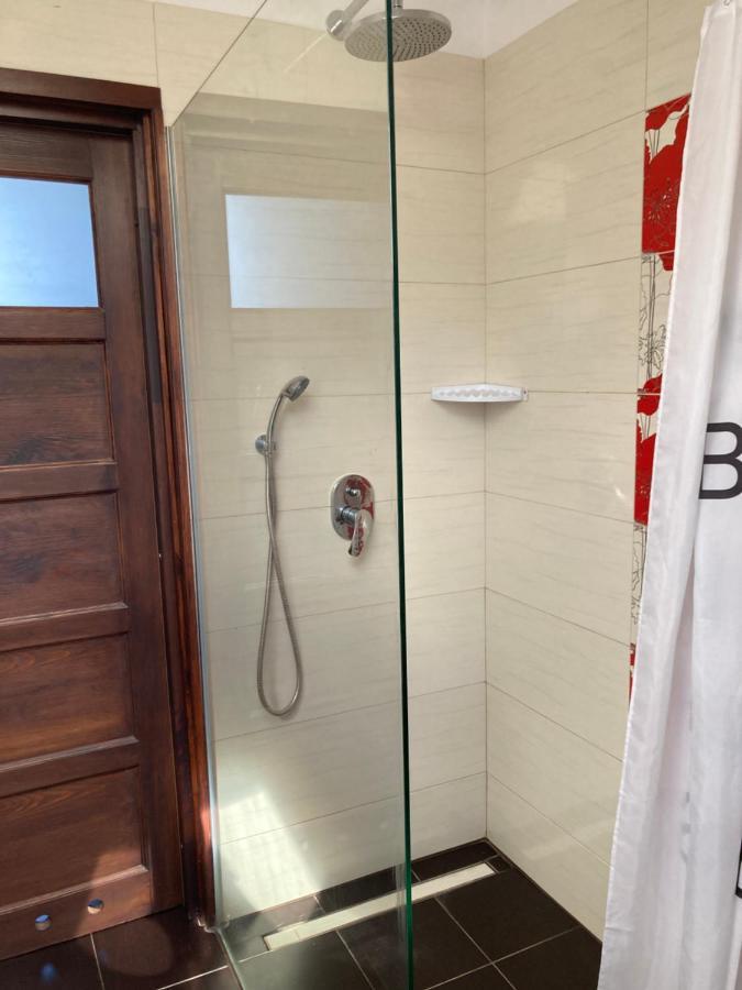 Apartamenty I Pokoje Na Letniej Ujście-Darłowskie Exterior foto