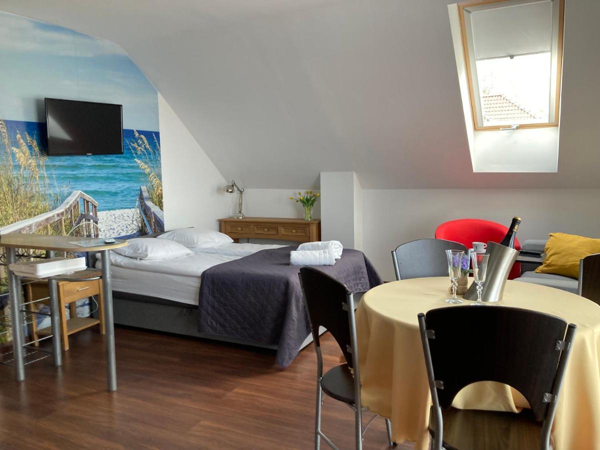 Apartamenty I Pokoje Na Letniej Ujście-Darłowskie Exterior foto