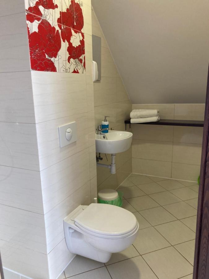 Apartamenty I Pokoje Na Letniej Ujście-Darłowskie Exterior foto
