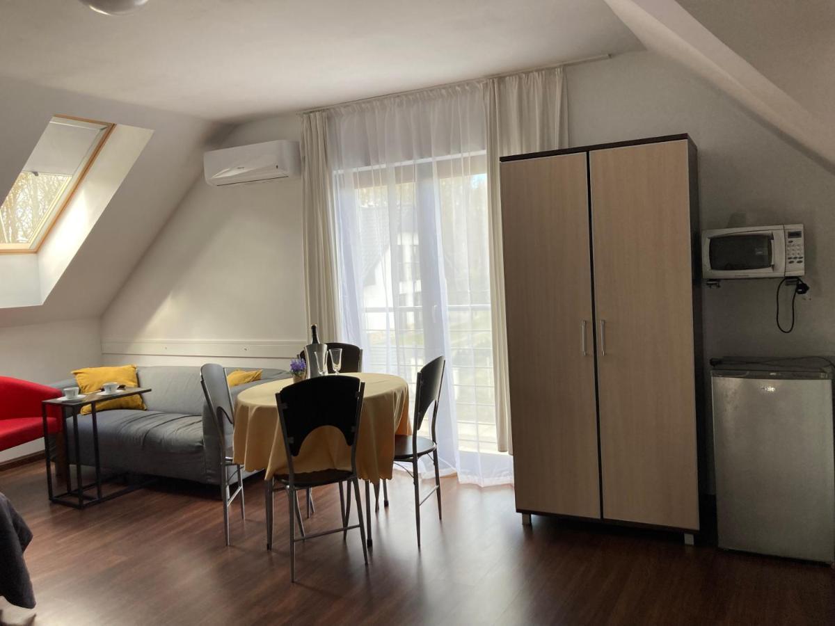 Apartamenty I Pokoje Na Letniej Ujście-Darłowskie Exterior foto