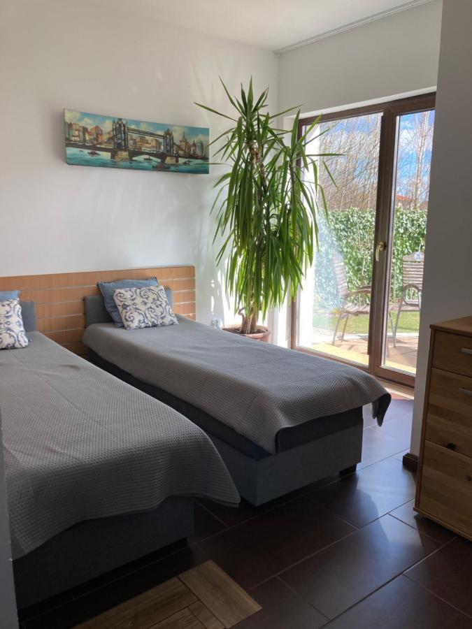 Apartamenty I Pokoje Na Letniej Ujście-Darłowskie Exterior foto